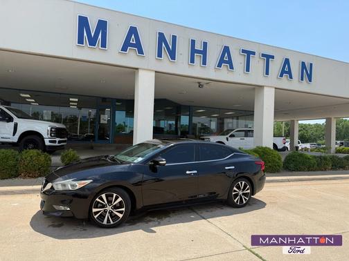 Black 2017 Nissan Maxima 3.5 Platinum