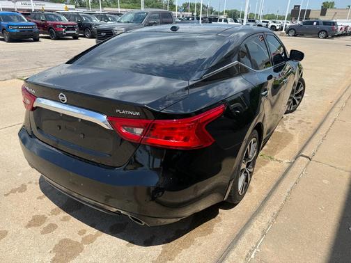 Black 2017 Nissan Maxima 3.5 Platinum