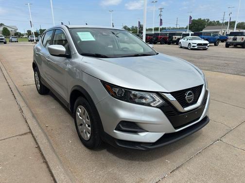 Brilliant Silver Metallic 2020 Nissan Rogue Sport S