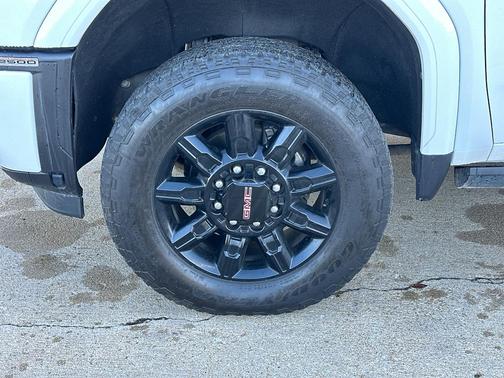 2024 GMC Sierra 2500 AT4