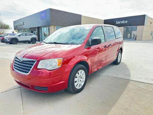 2008 Chrysler Town & Country LX