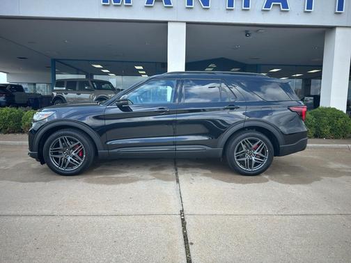 Agate Black Metallic 2026 Ford Explorer ST