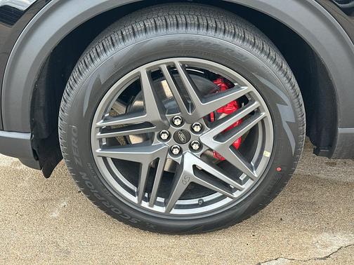 Agate Black Metallic 2026 Ford Explorer ST