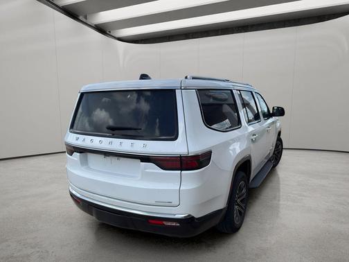 Bright White Clearcoat 2024 Jeep Wagoneer Series II
