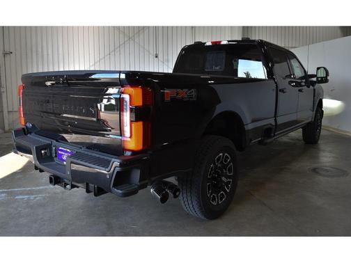 2025 Ford F-350 Platinum