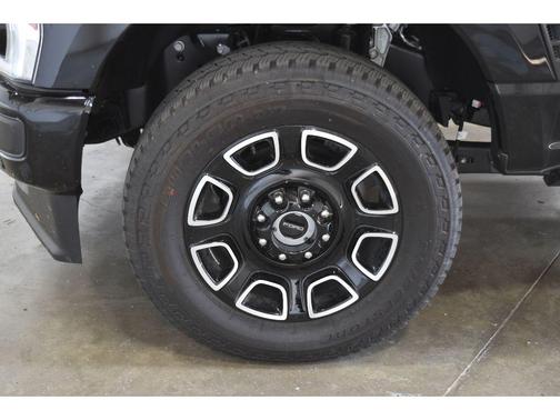 2025 Ford F-350 Platinum