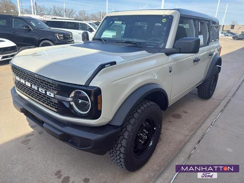 Desert Sand 2026 Ford Bronco Big Bend SUV