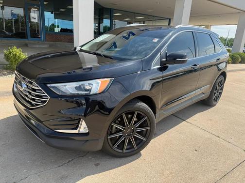 Agate Black Metallic 2019 Ford Edge SEL