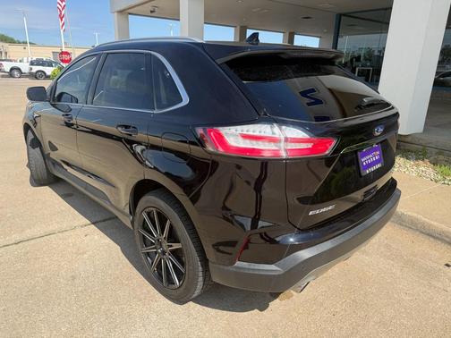 Agate Black Metallic 2019 Ford Edge SEL