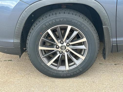 Shoreline Blue Pearl 2019 Toyota Highlander XLE