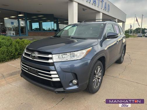 Shoreline Blue Pearl 2019 Toyota Highlander XLE