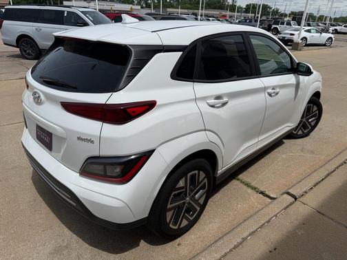 Lunar White 2023 Hyundai KONA EV SE