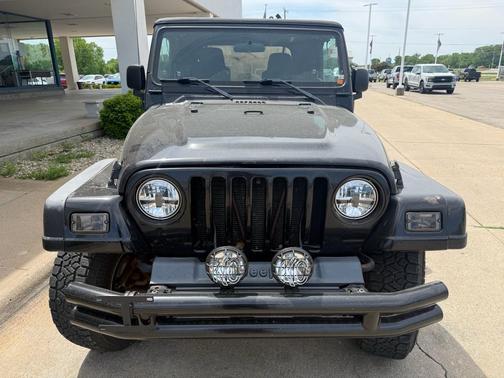Black 2005 Jeep Wrangler X