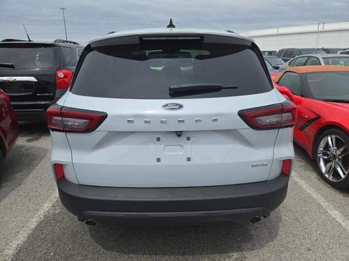 Star White 2026 Ford Escape ST-Line