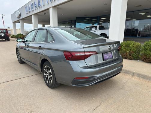 Platinum Gray Metallic 2024 Volkswagen Jetta 1.5T S