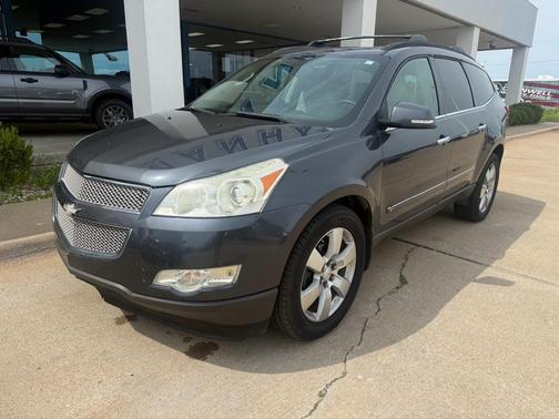 Cyber Gray Metallic 2009 Chevrolet Traverse LTZ