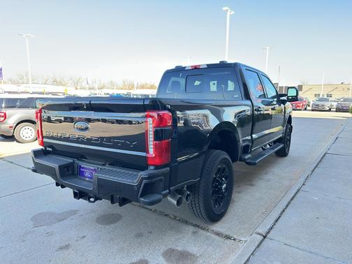 2025 Ford F-350 Lariat Super Duty