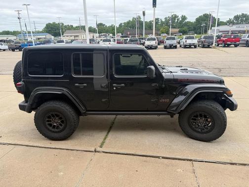 Black Clearcoat 2023 Jeep Wrangler Rubicon