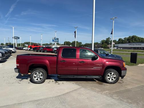 Red 2008 GMC Sierra 1500 SLE