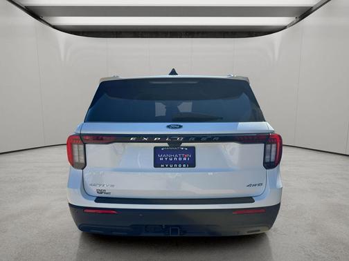 Star White 2026 Ford Explorer Active