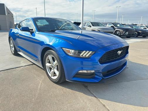 2017 Ford Mustang V6