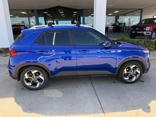 2023 Hyundai VENUE Limited