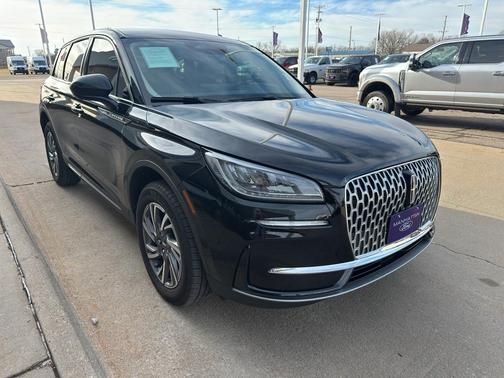 2025 Lincoln Corsair Premiere