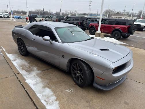 2016 Dodge Challenger R/T Scat Pack