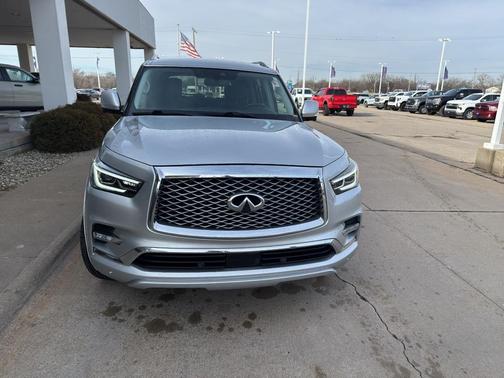2018 INFINITI QX80 Base