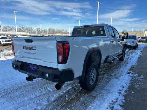 2023 GMC Sierra 2500 Pro