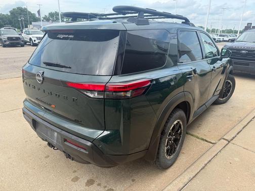 Obsidian Green 2024 Nissan Pathfinder Rock Creek