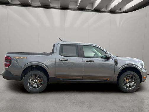 Carbonized Gray Metallic 2026 Ford Maverick Tremor