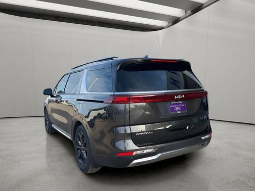 2024 Kia Carnival SX