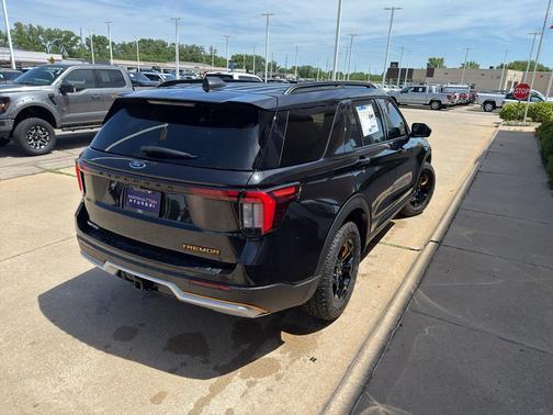 Agate Black Metallic 2026 Ford Explorer Tremor