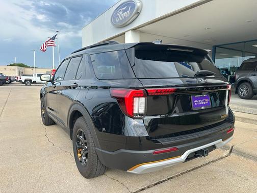 Agate Black Metallic 2026 Ford Explorer Tremor