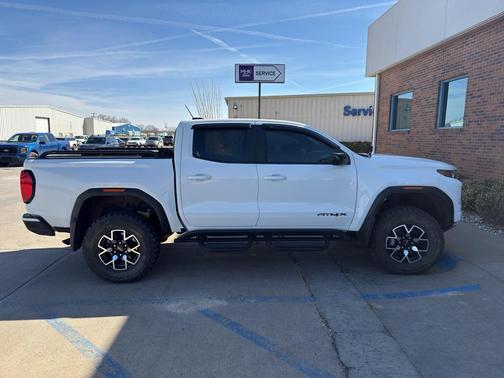 2024 GMC Canyon AT4X