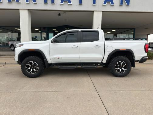 Summit White 2024 GMC Canyon AT4X