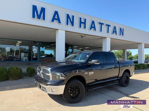 Brilliant Black Crystal Pearlcoat 2019 RAM 1500 Classic Big Horn