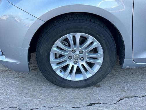 2015 Toyota Sienna XLE