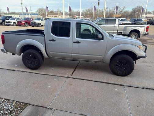 2014 Nissan Frontier SV