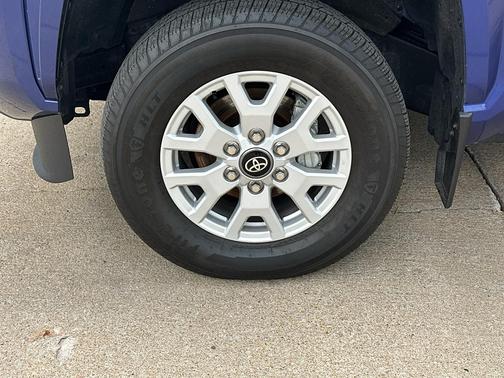 Blue Crush Metallic 2024 Toyota Tacoma SR5