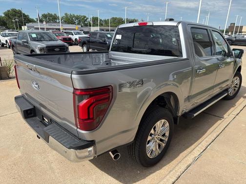 Iconic Silver Metallic 2026 Ford F-150 Lariat