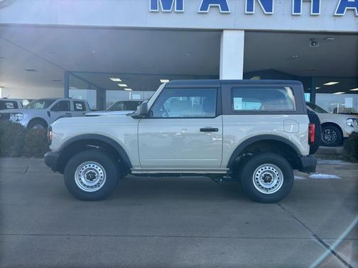 2025 Ford Bronco Base