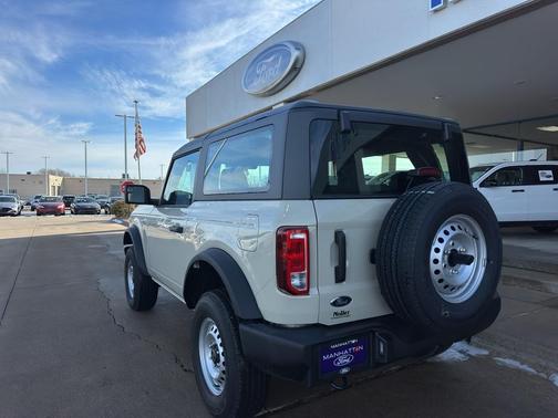 2025 Ford Bronco Base