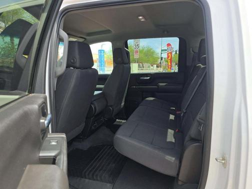 Summit White 2023 Chevrolet Silverado 2500 Custom