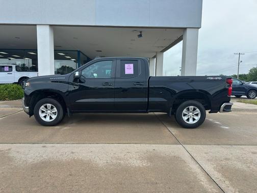 Black 2020 Chevrolet Silverado 1500 LT