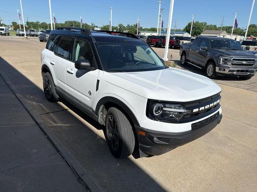 Oxford White 2024 Ford Bronco Sport Outer Banks