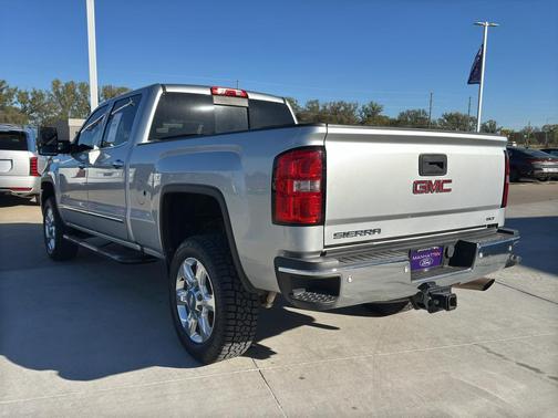 2017 GMC Sierra 2500 SLT