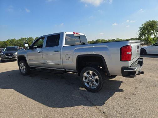 2017 GMC Sierra 2500 SLT