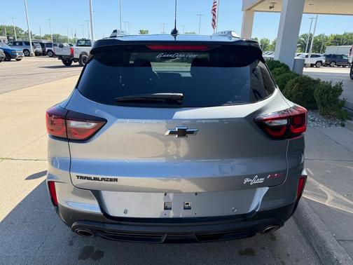 Star White 2023 Ford Explorer Limited